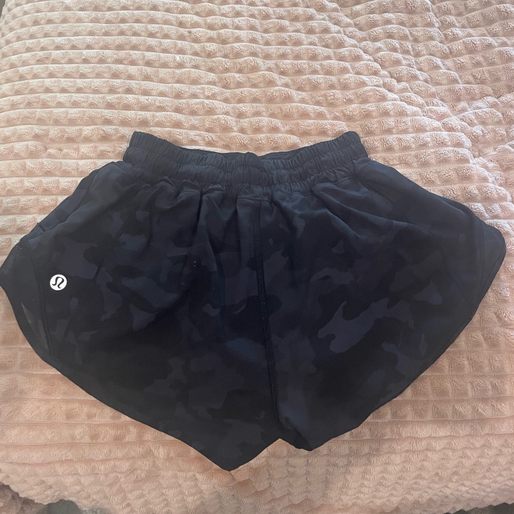 Lululemon hotty hot shorts